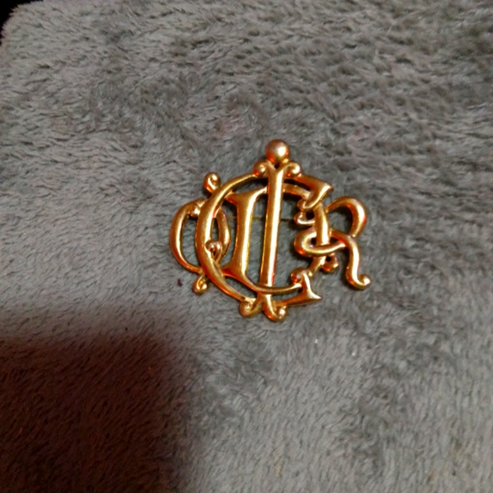 Christian Dior Pin